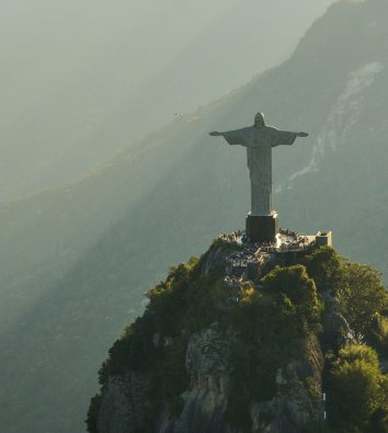 Luftaufnahme der Jesus-Statue in Rio de Janeiro